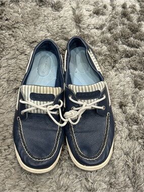 Sperry top sider boat shoes